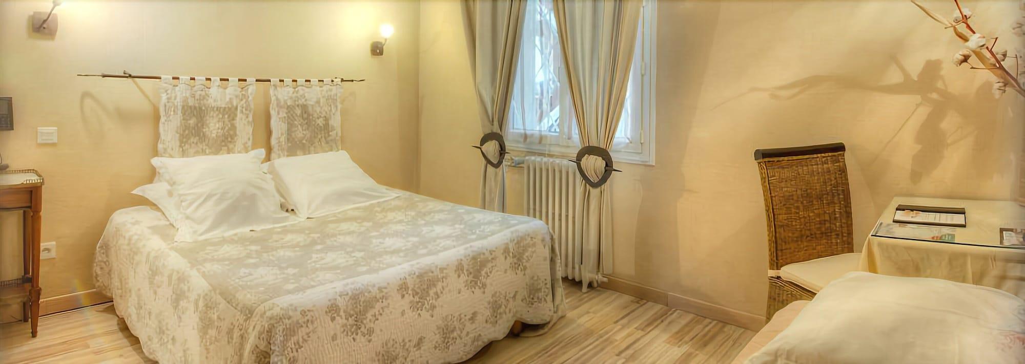 Logis Le Printemps Hotel Restaurant - Montelimar Bagian luar foto