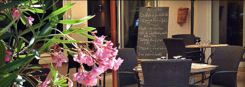Logis Le Printemps Hotel Restaurant - Montelimar Bagian luar foto