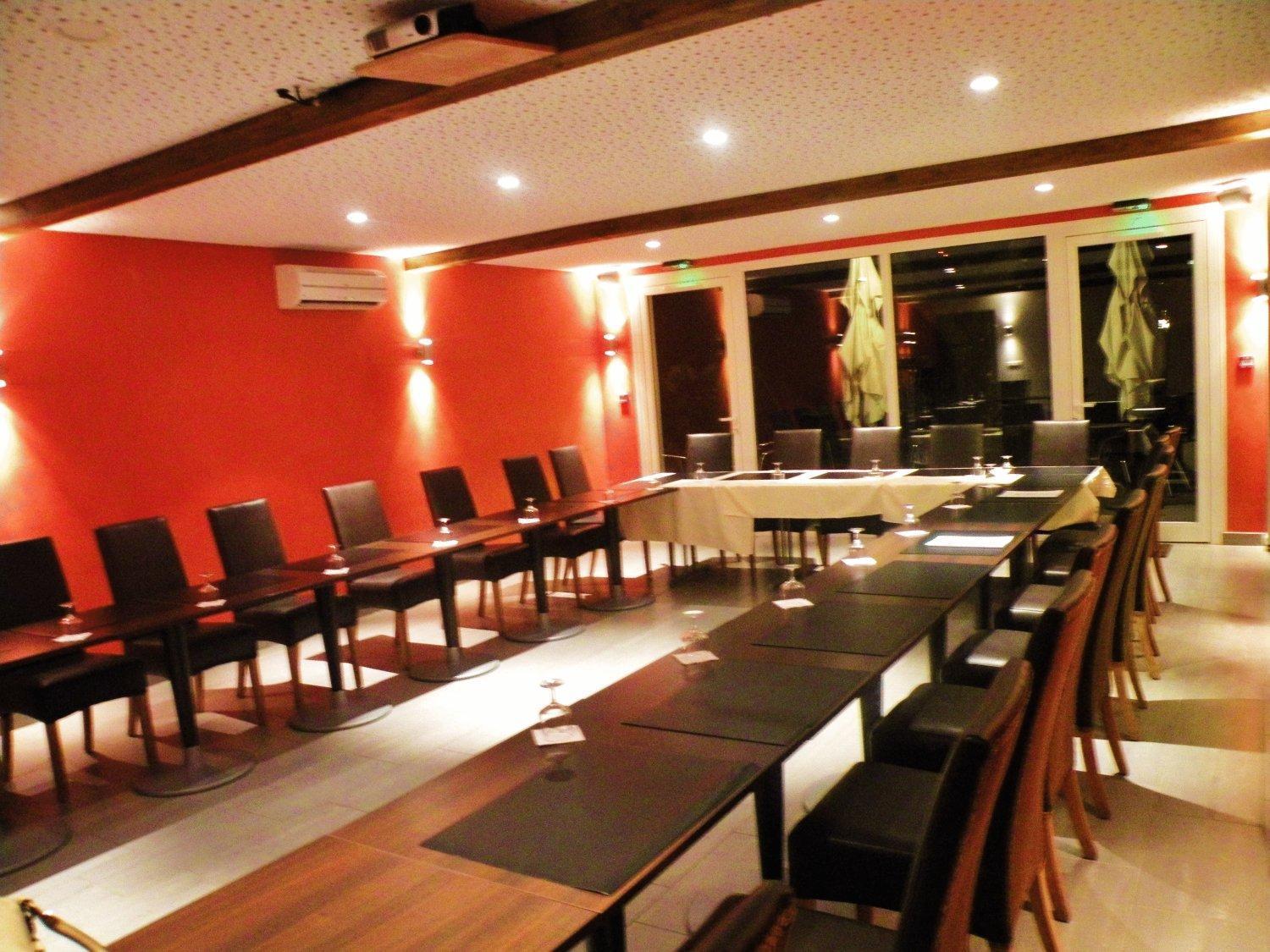Logis Le Printemps Hotel Restaurant - Montelimar Bagian luar foto